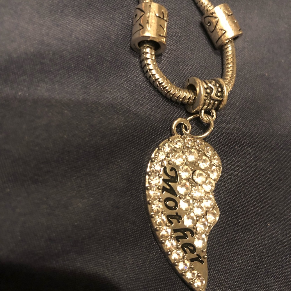 NWT Mother 1/2 Heart Rhinestones Bracelet 🦄3 for $15 /4 for $20🦄